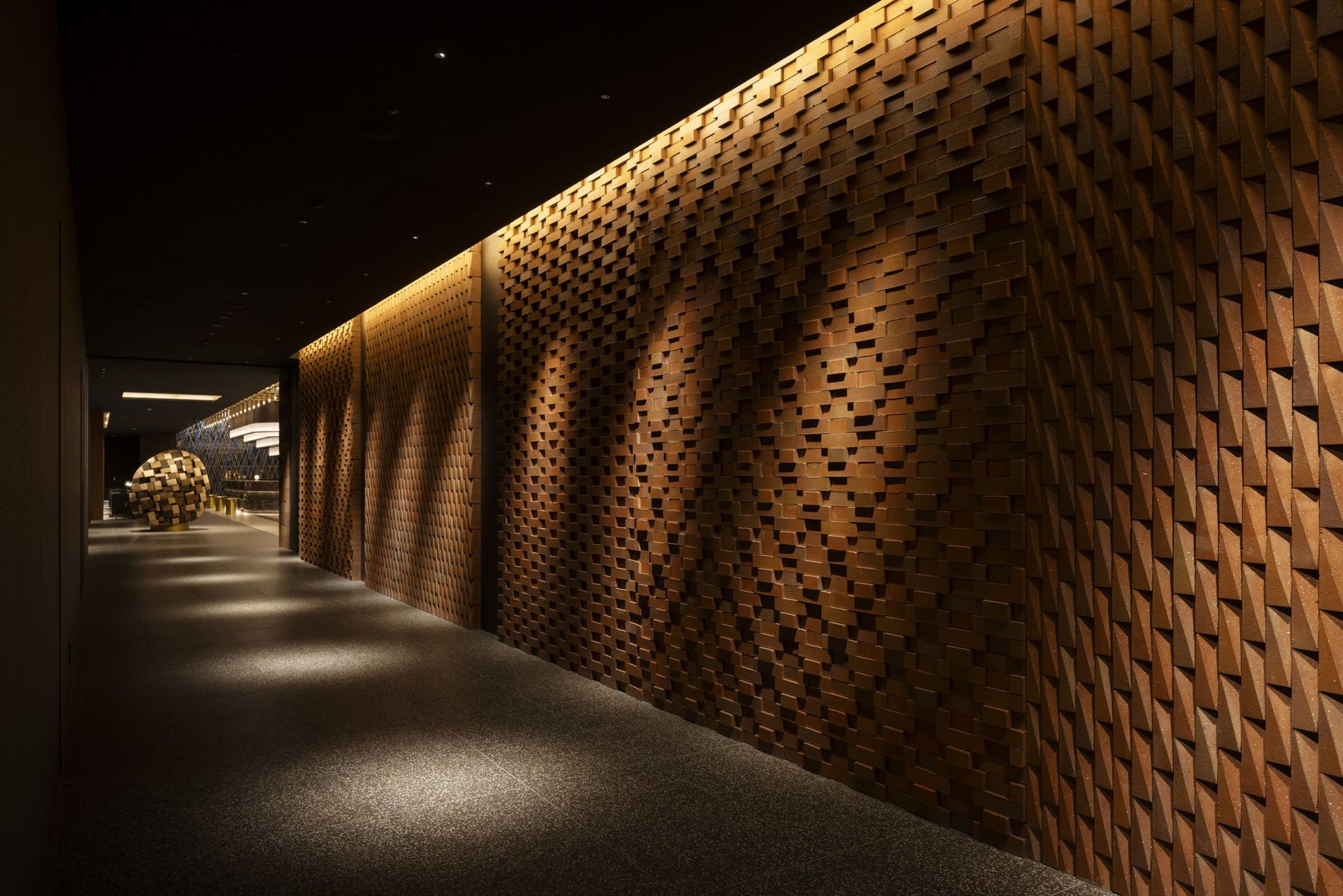 THE OSAKA STATION HOTEL, Autograph Collection